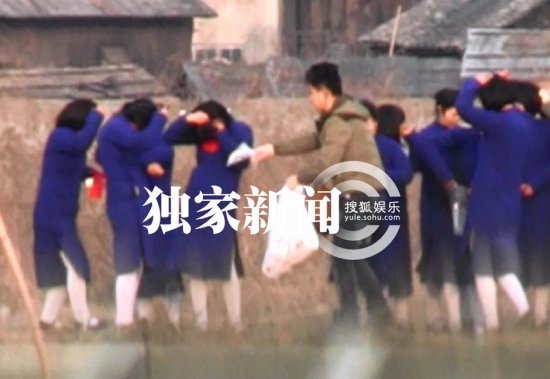 韩寒<em>电影</em>玩穿越 陈乔恩化身民国<em>女学生</em>_金鹰网