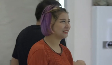 可儿玩穿越秒变小骨? 魔性舞蹈也是看醉了_视