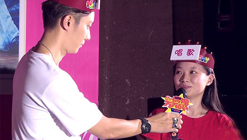 乔任梁利诱粉丝 深情对唱